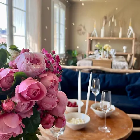 Le French Loft Plein De Charme Au Coeur De Pouvant Accueillir 8 Personnes