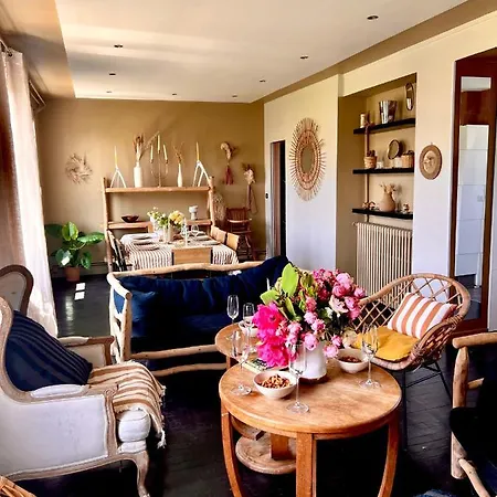 Le French Loft Plein De Charme Au Coeur De Pouvant Accueillir 8 Personnes Caen