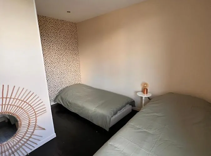 Le French Loft Plein De Charme Au Coeur De Pouvant Accueillir 8 Personnes 凯恩